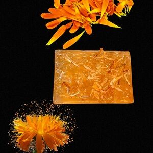 Soothing Calendula Handmade Soap – Gentle & Moisturizing for Sensitive Skin”